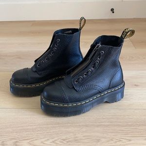 Dr. Marten. Sinclair. Black.